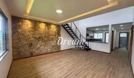 Casa com 2 quartos + mezanino à venda, 130 m² por R$ 720.000 - Albuquerque - Teresópolis/RJ