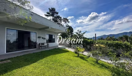 Casa de campo a 20min do centro da cidade à venda, 118 m² por R$ 380.000 - Fazenda Suiça - Teresópolis/RJ
