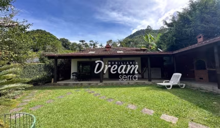 Casa com 4 dormitórios à venda, 255 m² por R$ 1.800.000,00 - Comary - Teresópolis/RJ
