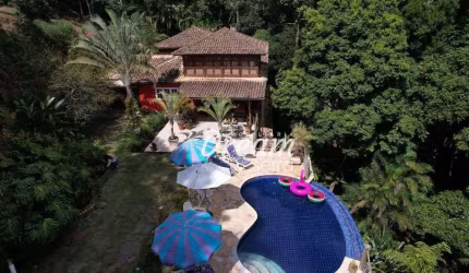 Casa com 4 dormitórios à venda, 171 m² por R$ 1.950.000,00 - Itaipava - Petrópolis/RJ