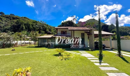 Casa com 5 dormitórios à venda, 349 m² por R$ 1.800.000,00 - Albuquerque - Teresópolis/RJ