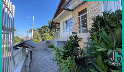 Excelente Imóvel Residencial ou Comercial, 320m² no Bairro Santo Inácio
