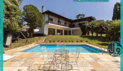 Casa Alugar e Vender Santa Felicidade 516m² com piscina 4 Quartos e 8 Vagas de Garagem