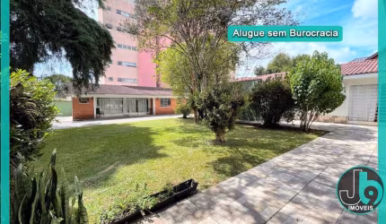 Casa alugar ou vender bacacheri, salão de festas, amplo quintal, 15 vagas de garagem, 3 vagas de garagem coberta.
