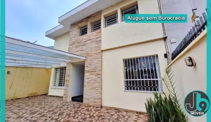 Casa para Alugar no Alto da Glória com 3 quartos, 3 suítes, 3 vagas de garagem com 218² por R$ 8.500,00/mês