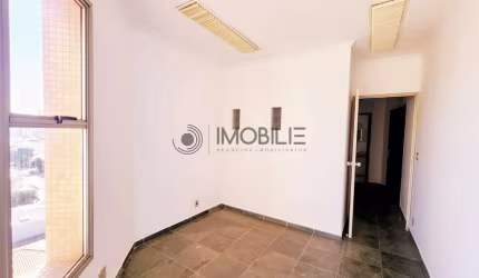 Sala comercial com 40,48 m² no Edifício Ambassador