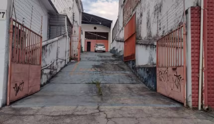 Barracão / Galpão / Depósito com 4 salas para alugar na Avenida Amazonas, 8377, Gameleira, Belo Horizonte por R$ 15.000
