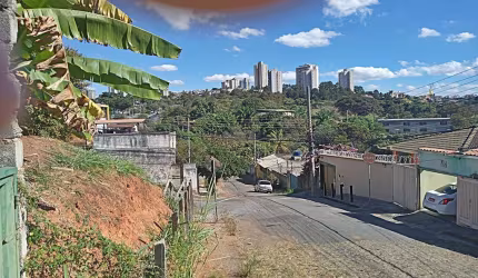 Casa com 3 quartos à venda na Recife, 699, Nova Esperança, Belo Horizonte por R$ 450.000