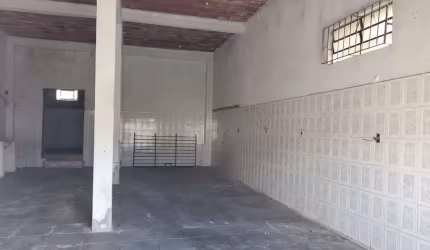 Ponto comercial para alugar na Regina Costa Peixoto, 185, Jardim dos Comerciários (Venda Nova), Belo Horizonte por R$ 1.000