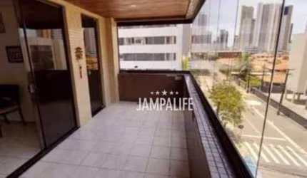 Lindo imóvel com 04 suítes em Manaíra