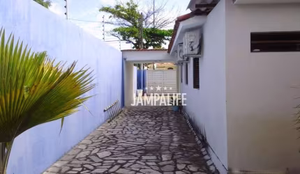 Casa com 3 dormitórios à venda, 200 m² por R$ 750.000,00 - Bancários - João Pessoa/PB