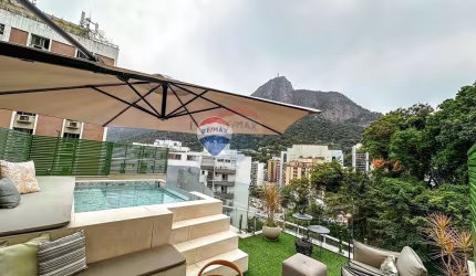 Cobertura triplex impecável na Lagoa, com vista deslumbrante para o Cristo Redentor!