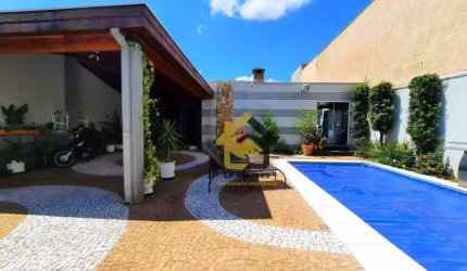 Casa com 3 dormitórios à venda