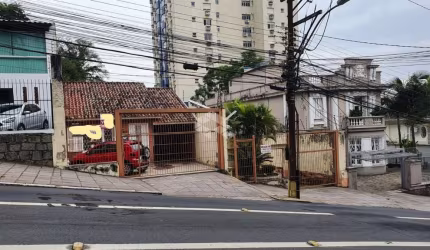 Casa comercial à venda na Rua Ramiro Barcelos, 823, Floresta, Porto Alegre por R$ 2.600.000