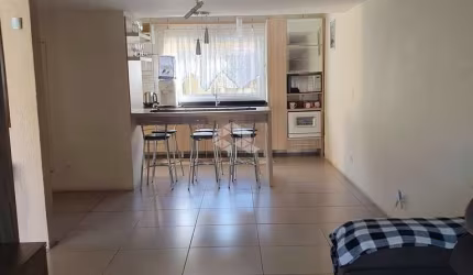 Casa com 2 quartos à venda na Rua Diogo Álvares Correia, 61, Santa Rosa de Lima, Porto Alegre por R$ 485.000