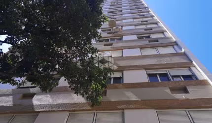 Apartamento com 3 quartos à venda na Rua Duque de Caxias, 1304, Centro Histórico, Porto Alegre por R$ 670.000