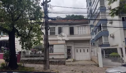 Casa com 3 quartos à venda na Rua Marquês do Pombal, 843, Moinhos de Vento, Porto Alegre por R$ 2.500.000