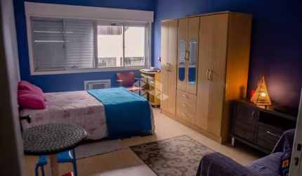 Casa em condomínio fechado com 1 quarto à venda na Rua General Cipriano Ferreira, 510, Centro Histórico, Porto Alegre por R$ 155.000