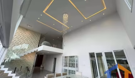 Alugue esta Casa de Alto Padrão no Condomínio Residencial Damha