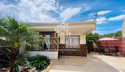 Casa com 2 dormitórios na Fazenda Rio Grande, Curitiba - PR