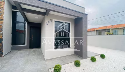 Casa de esquina com 3 quartos, no bairro Eucaliptos, na Fazenda Rio Grande- PR
