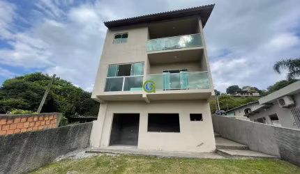 Excelente casa à venda com vista para a lagoa em Ribeirão, Paulo Lopes.