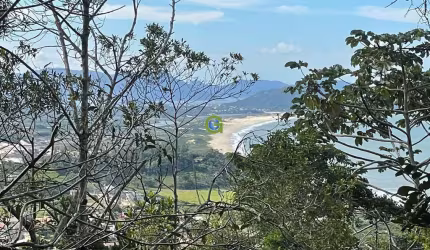 Excelente terreno vista mar à venda na Praia da Gamboa, em Garopaba.