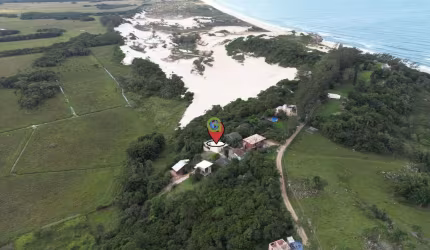 Imóvel com renda a venda em Gamboa, Garopaba.