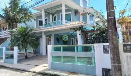 Casa à venda na praia dos Ingleses, Florianópolis.