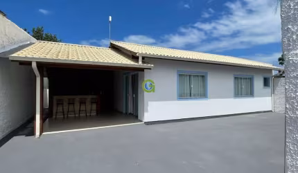 Casa à venda na praia da Pinheira, Palhoça com 87 m² de área privativa, 3 dormit