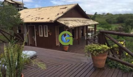 Duas casas à venda na Praia do Rosa, Imbituba.

Cada casa com 67 m², que contam