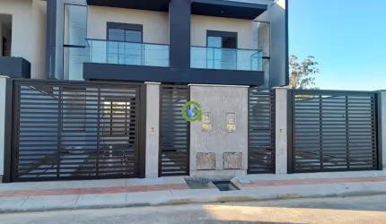 Impecável Sobrado à Venda no Bairro Sertão do Maruim, São José