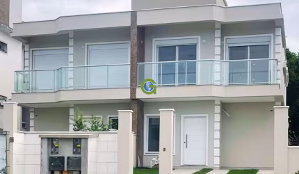 Excelente imóvel a venda na praia dos Ingleses, em Florianópolis.