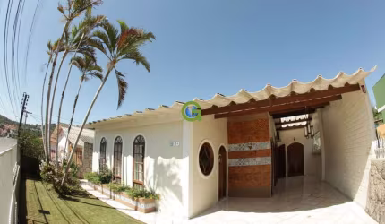Casa a venda em Forquilhinhas, São José com 140 m² de área privativa.