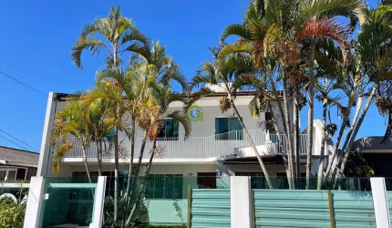 Imóvel Comercial Versátil no Coração de Palhoça - Rendimento Mensal de R$11.000!