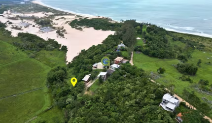 Terreno Amplo de 420m² a Apenas 300m do Mar da Gamboa!