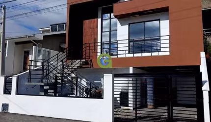 Casa à venda no Loteamento Jardins III, no bairro Bela Vista, em Palhoça!