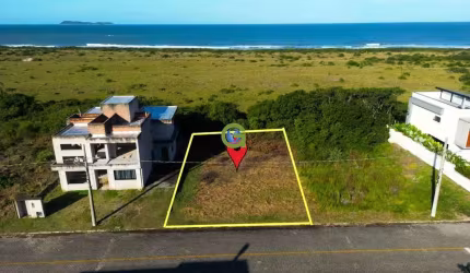 Terreno à venda no Loteamento Mares de Garopaba na Praia da Gamboa!