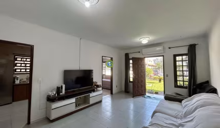 Casa com Edícula à Venda – Ampla, Versátil e com Potencial de Renda – bairro Faz
