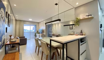 Apartamento de 2 dormitórios sendo 1 suíte à venda em São José