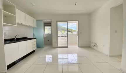 Apartamento de 02 dormitórios à venda na Pedra Branca