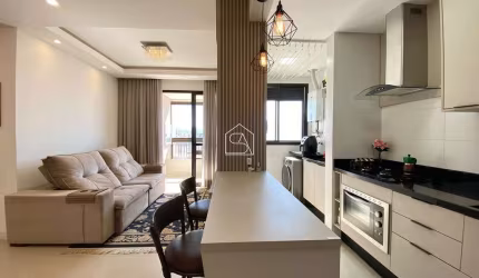 Apartamento de 2 dormitórios sendo 1 suíte à venda em Barreiros, São José, SC.