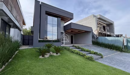 Casa térrea à venda no Condomínio Reserva da Pedra, com 03 dormitórios