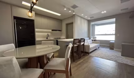 Apartamento mobiliado, com 2 dormitórios sendo 1 suíte,no Floresta São José-SC.