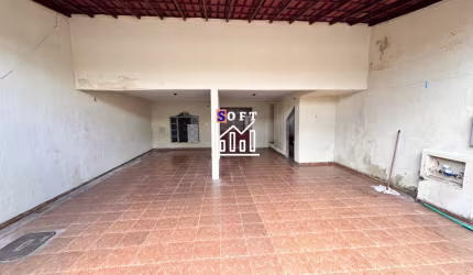 Sobrado à Venda com 4 quartos, 3 banheiros, 6 vagas e 180m² por R$ 290.000