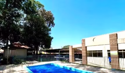 APTO COM PISCINA,1 SUITE E 2 QUARTOS