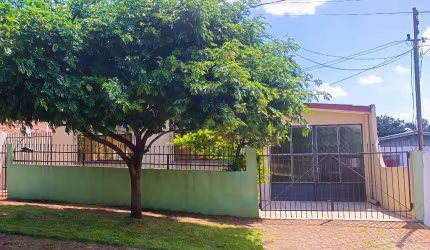 CASA NO BAIRRO SÃO CRISTOVÃO COM 426M² TERRENO.