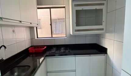 APARTAMENTO COM 2 QUARTOS EM COND. FECHADO