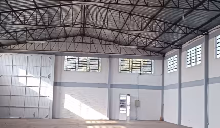 EXCELENTE BARRAÇÃO PARA ALUGUEL COM 400M²  NO COUNTRY