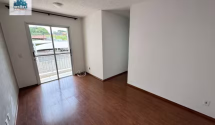 Alugo Apartamento bairro Parque Dom Pedro II região do Ouro Verde 2 dormitórios com elevador e sacada